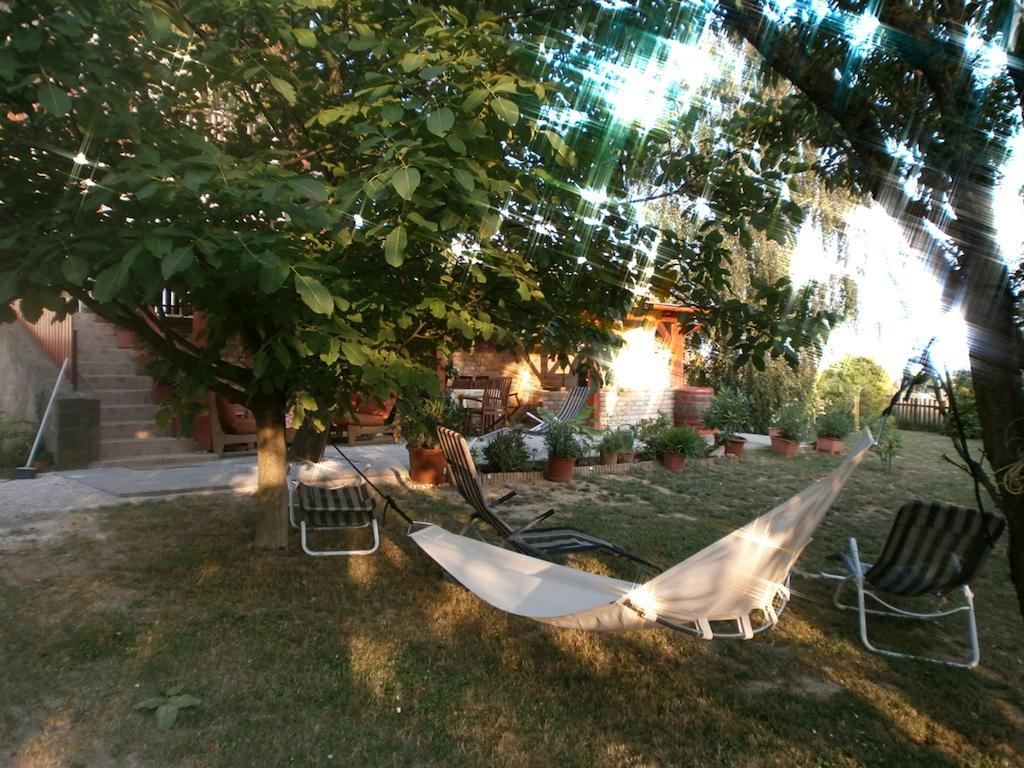 Fehér Rózsa Apartman Cserszegtomaj Habitación foto