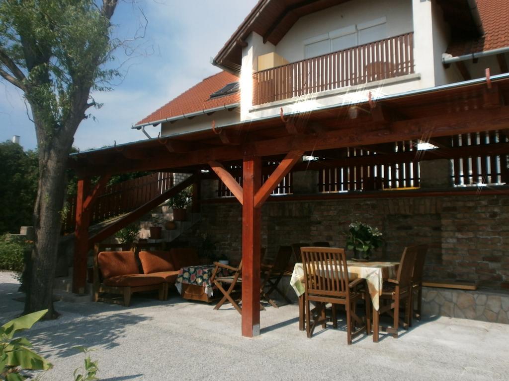 Fehér Rózsa Apartman Cserszegtomaj Habitación foto