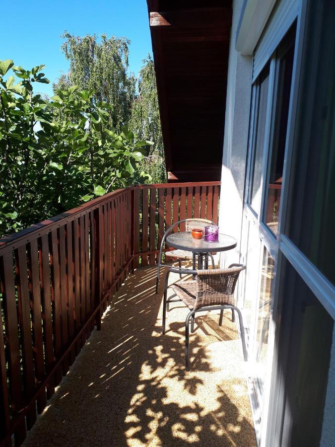 Fehér Rózsa Apartman Cserszegtomaj Exterior foto